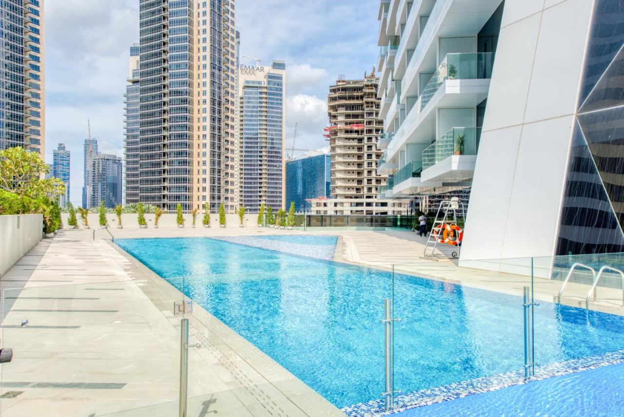 Maison Privee - Luxury, Spacious, Modern Near Burj Khalifa And Dubai Canal Exterior foto
